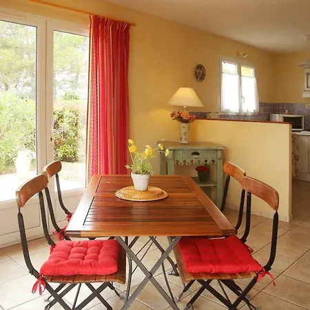 B&B Anduze Le Clos Des Cigales 3*